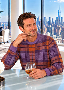 Load image into Gallery viewer, Cigar Crewneck Sweater # CR621 Lavender
